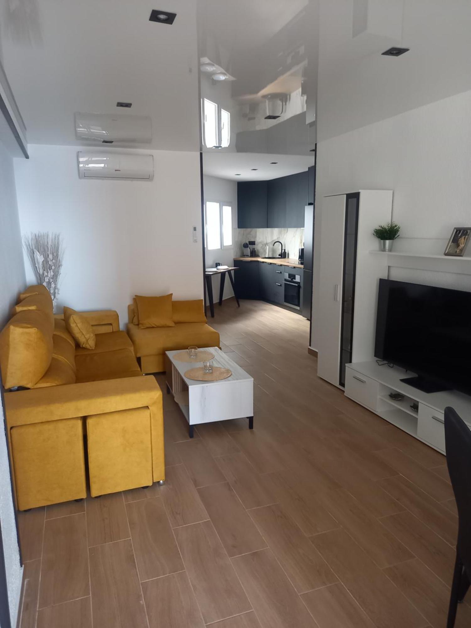 Sea View Luxury Apartment Victoria 또레비에하 외부 사진