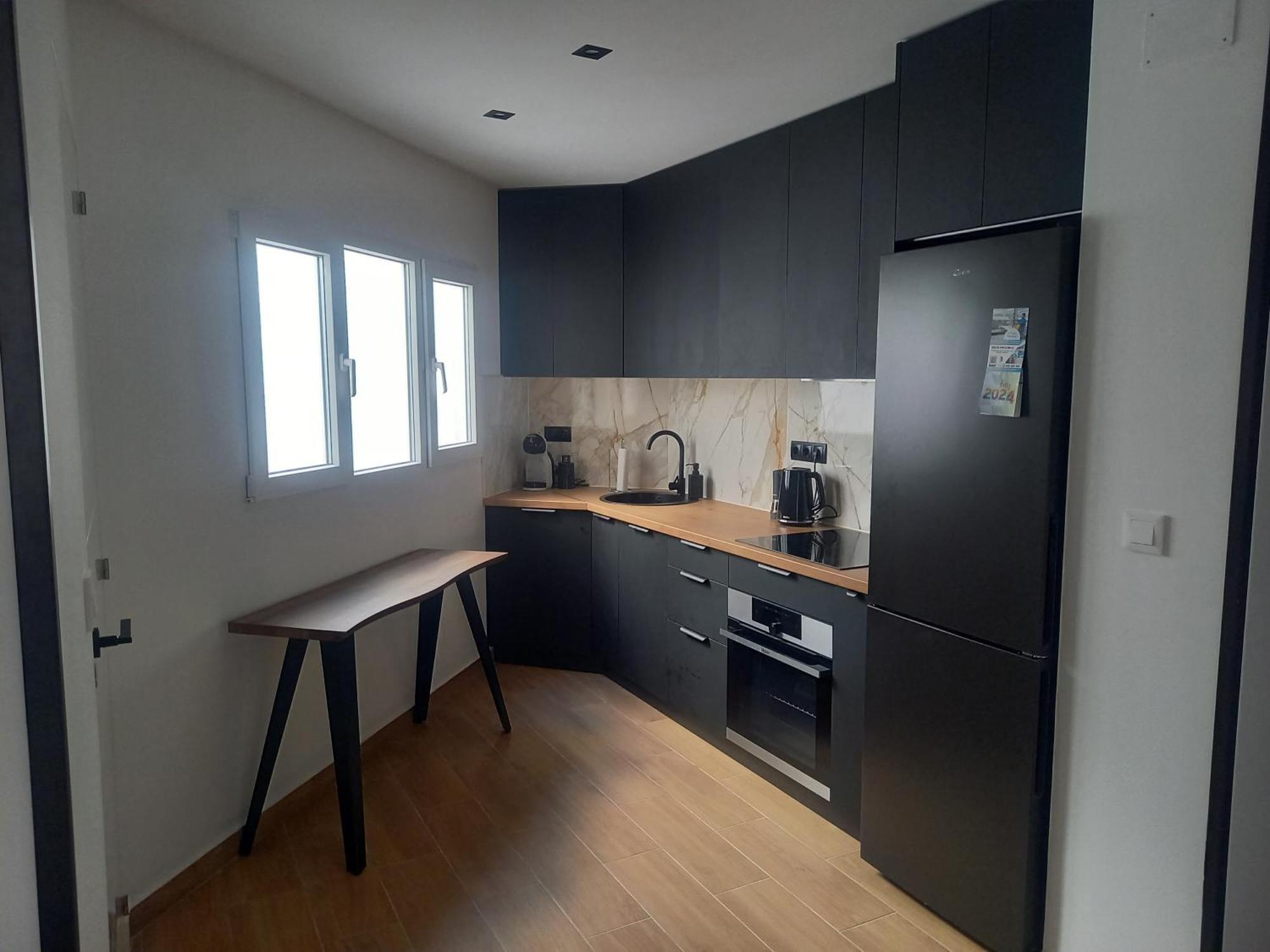Sea View Luxury Apartment Victoria 또레비에하 외부 사진