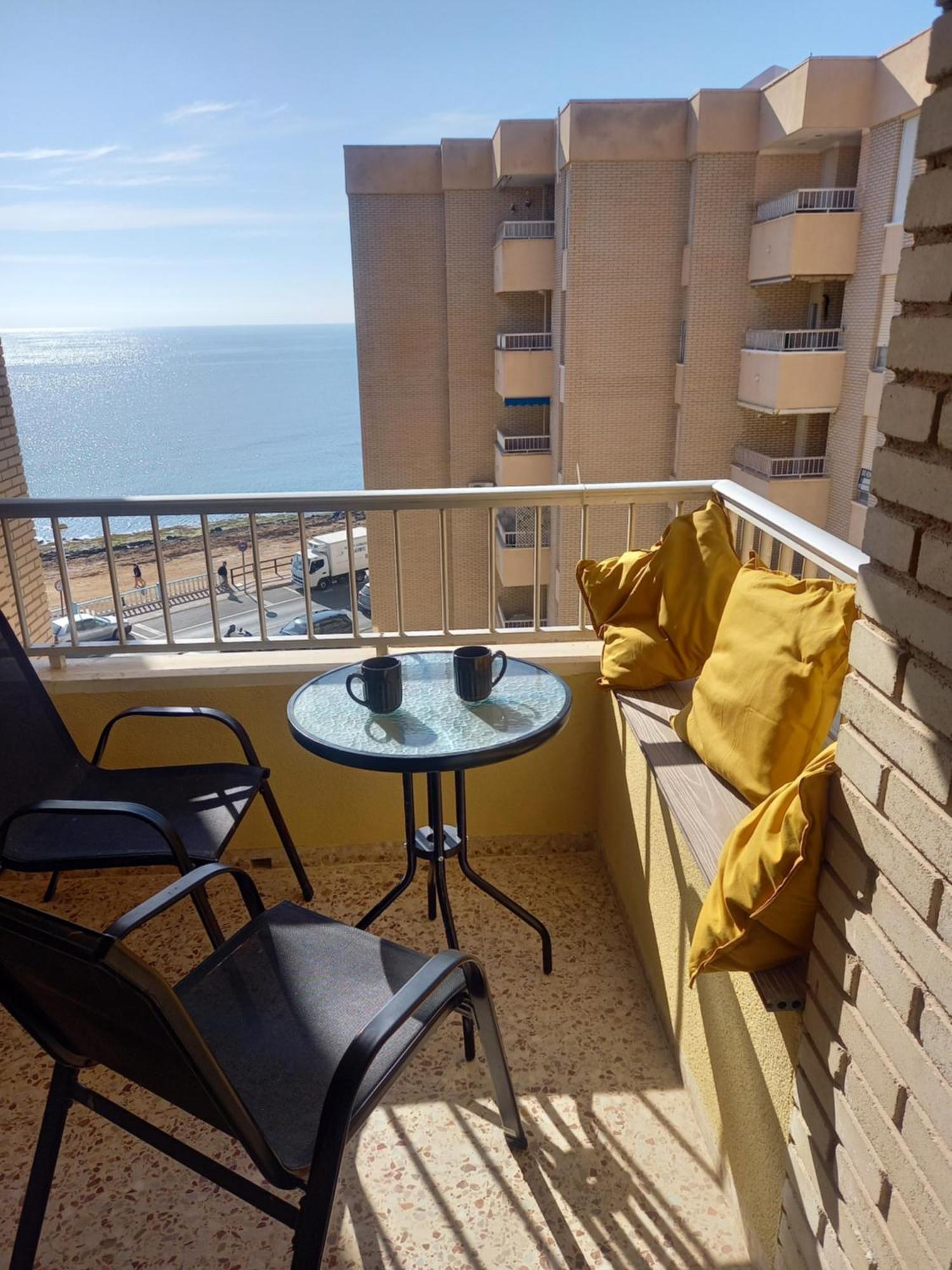 Sea View Luxury Apartment Victoria 또레비에하 외부 사진